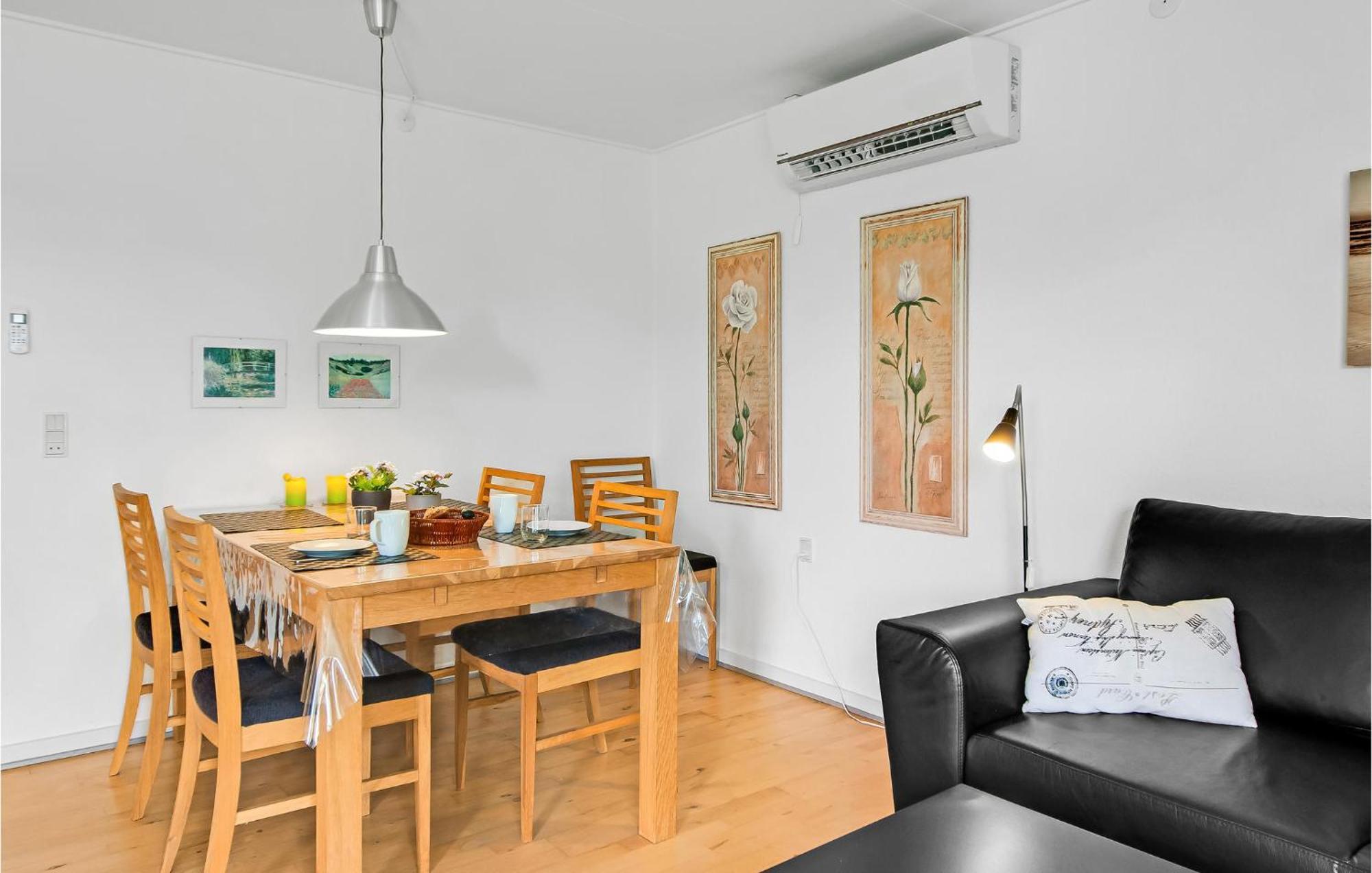1 Bedroom Cozy Home In ריבה מראה חיצוני תמונה