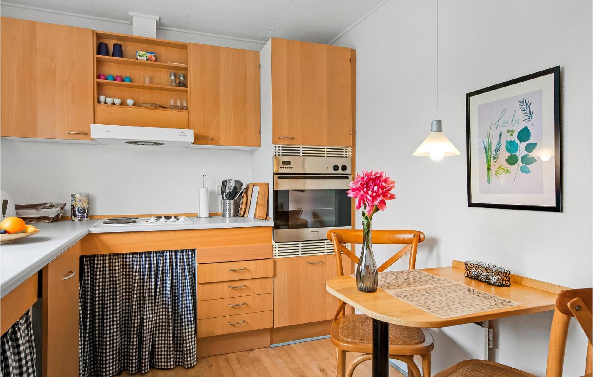1 Bedroom Cozy Home In ריבה מראה חיצוני תמונה